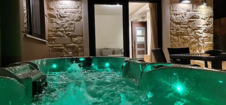 Villy Luxury Home 1 Agia  Extérieur photo